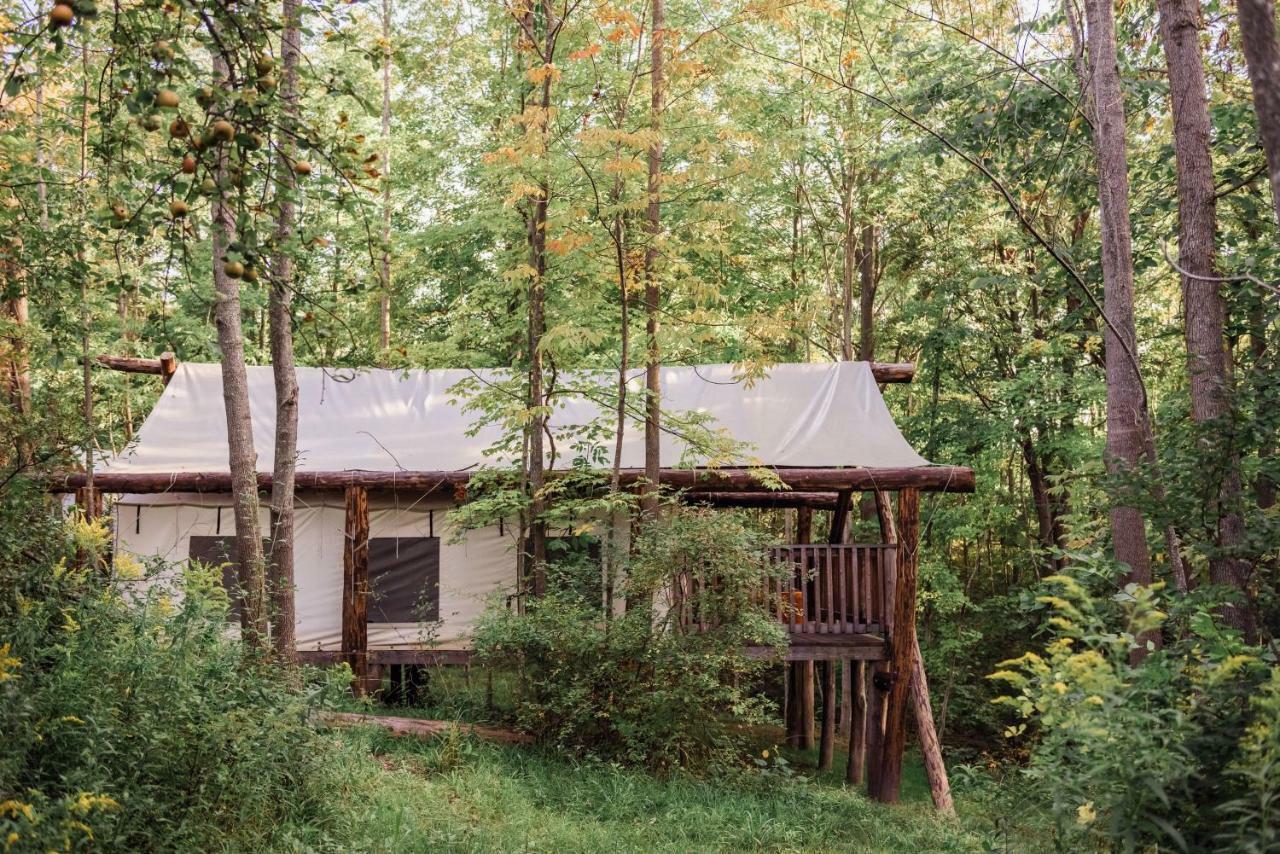 Отель Firelight Camps Итака Экстерьер фото