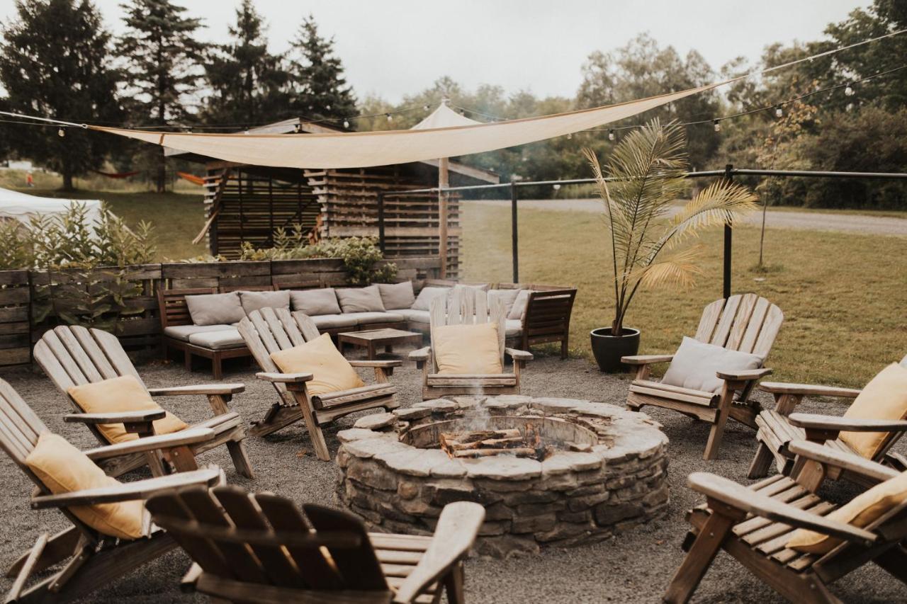 Отель Firelight Camps Итака Экстерьер фото